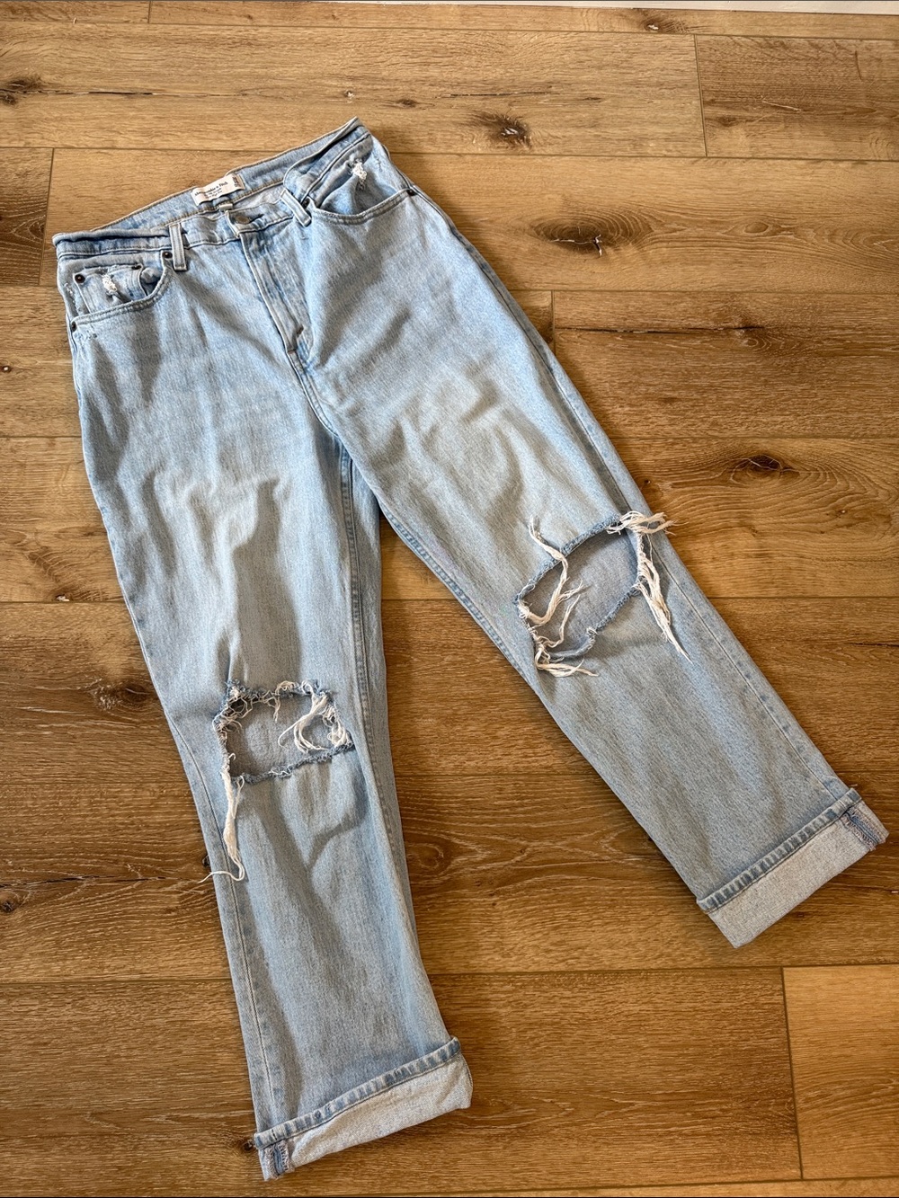 Abercrombie & Fitch Light Wash Distressed Curve Love Jeans